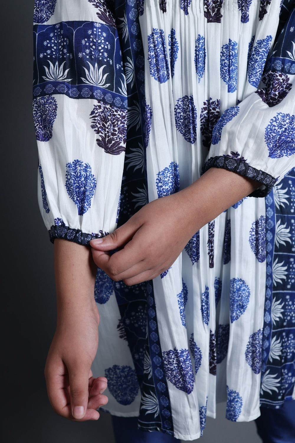 Pleated Kurti With Pant image 4