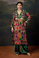 Hand-Embroidered Jharoka Print Green Kurta Set image 0