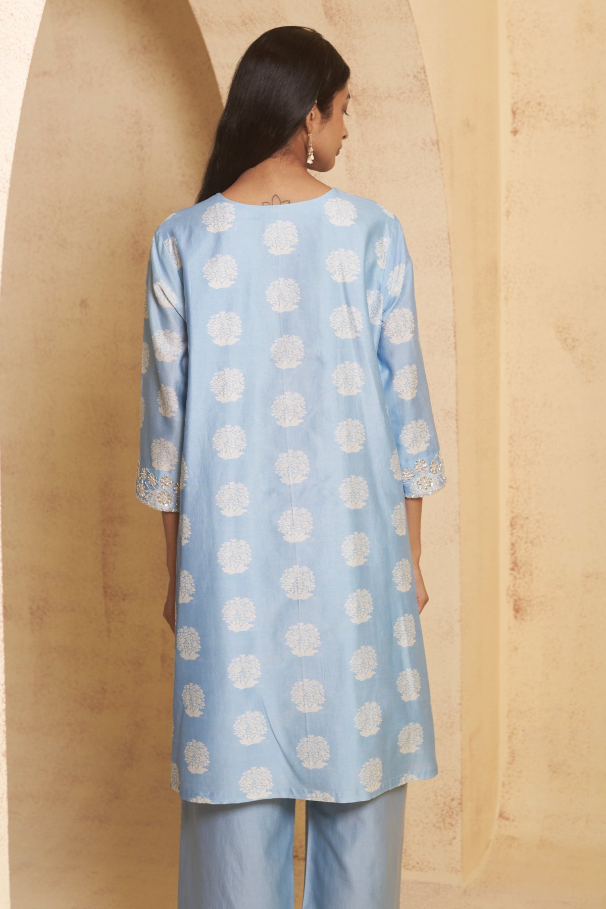 Chinar Hand Embroidered Kurta With Pant
