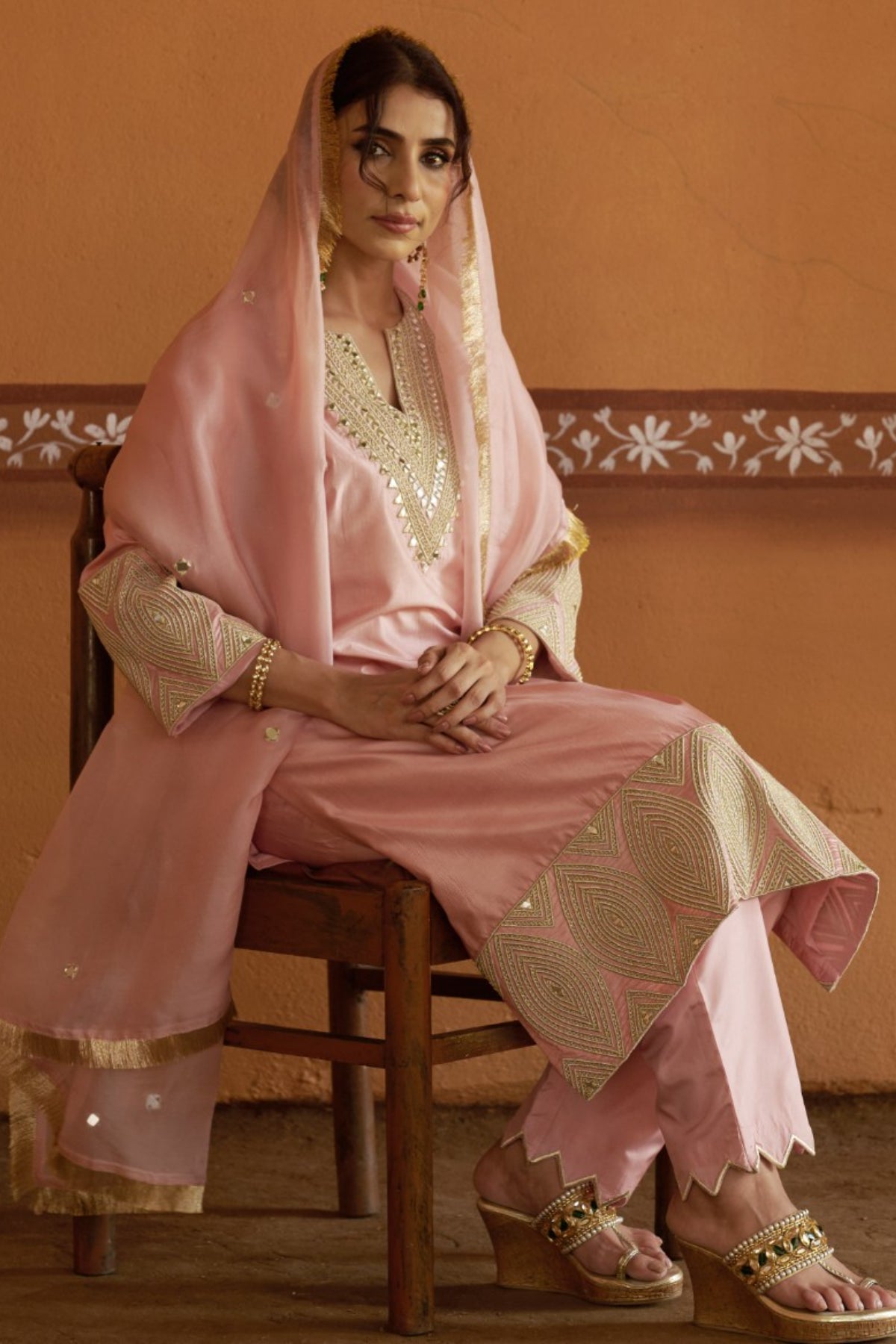 Komal Powder Pink Jari Mirror Work Kurta Set