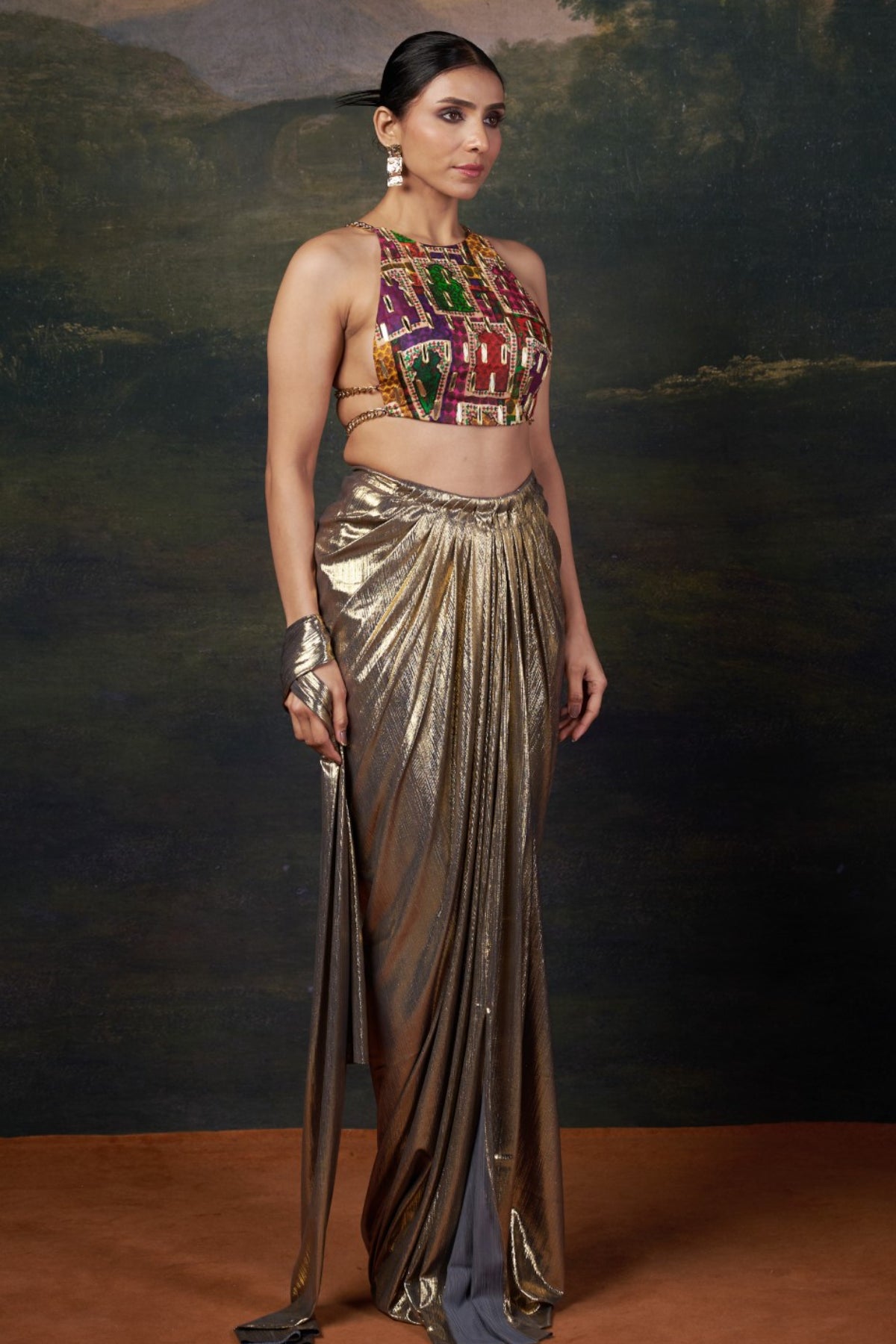 Tara – Gold Backless Halter Neck Hand-Embroidered Blouse With Draped Dhoti