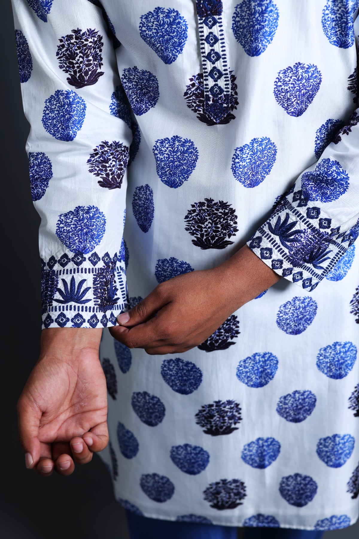 Vallab Hand Embroidered Buuti Print Kurta With Pyjama