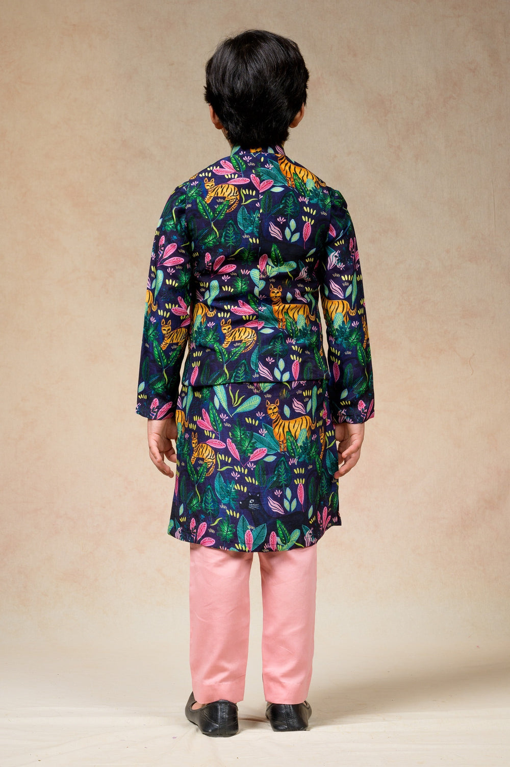 Printed Kurta Pyjama image 2