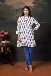 Hand Embroidered Pintuck Kurti With Pant image 0