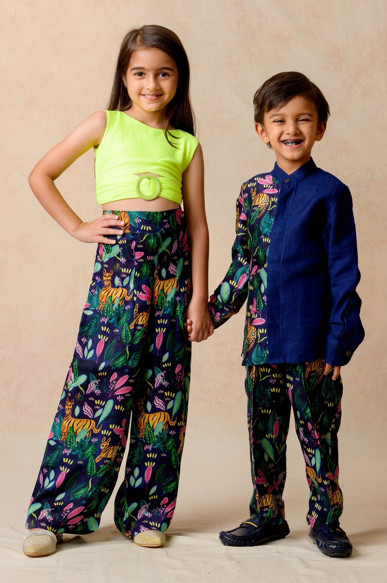 Buckle top with pants image 6