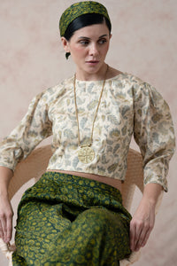 Crop top with pants image 4