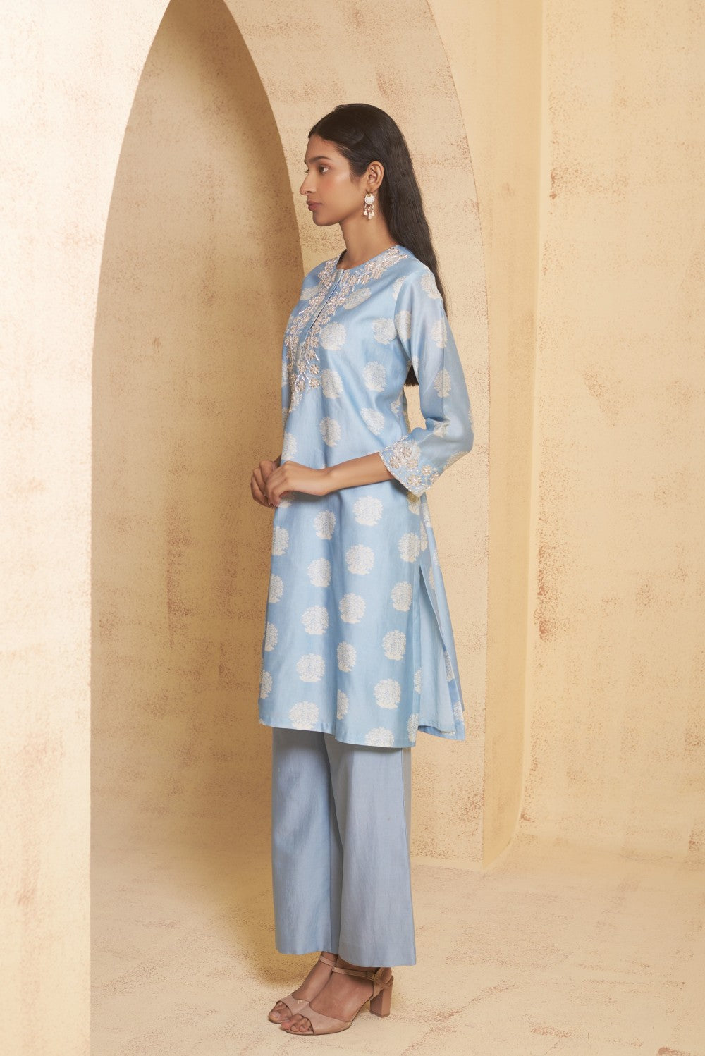 Hand Embroidered Kurta with pant image 4