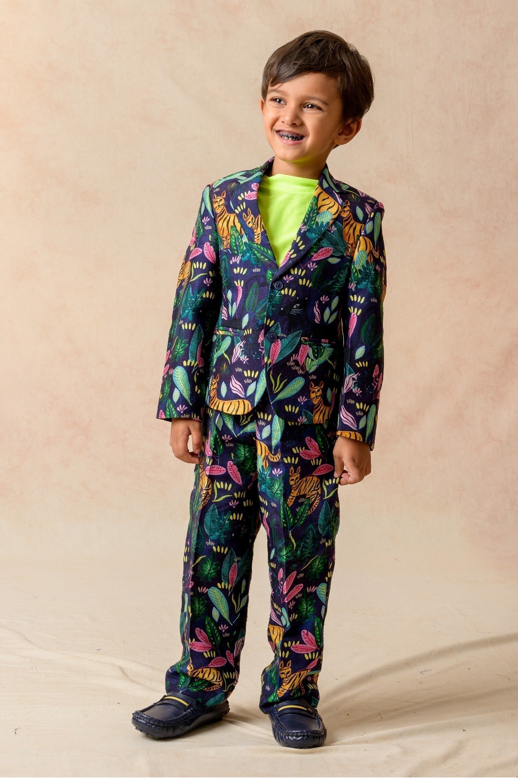 Hand Embroidered twinning set for Mom + Daughter + Son image 12