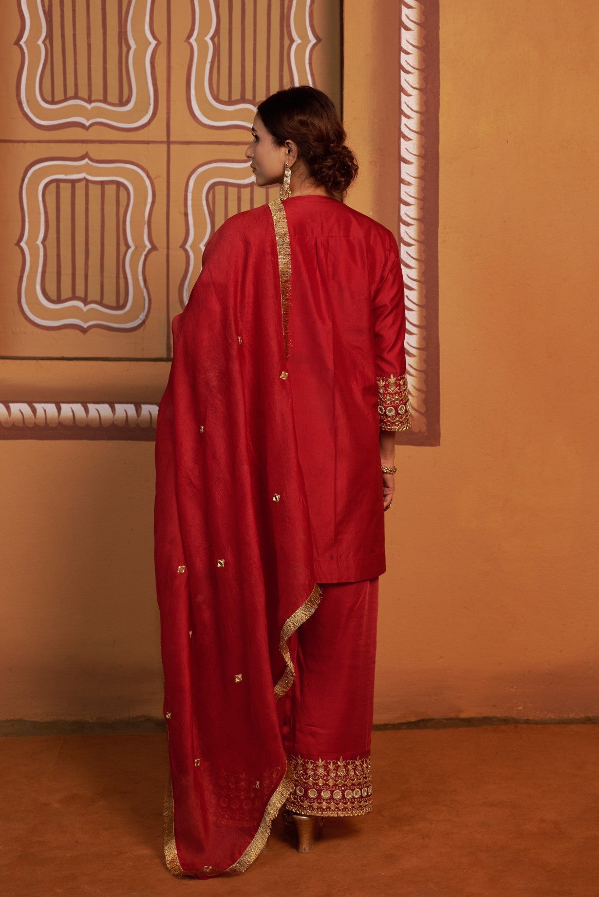 Mirror work hand embroidery red kurta set image 6