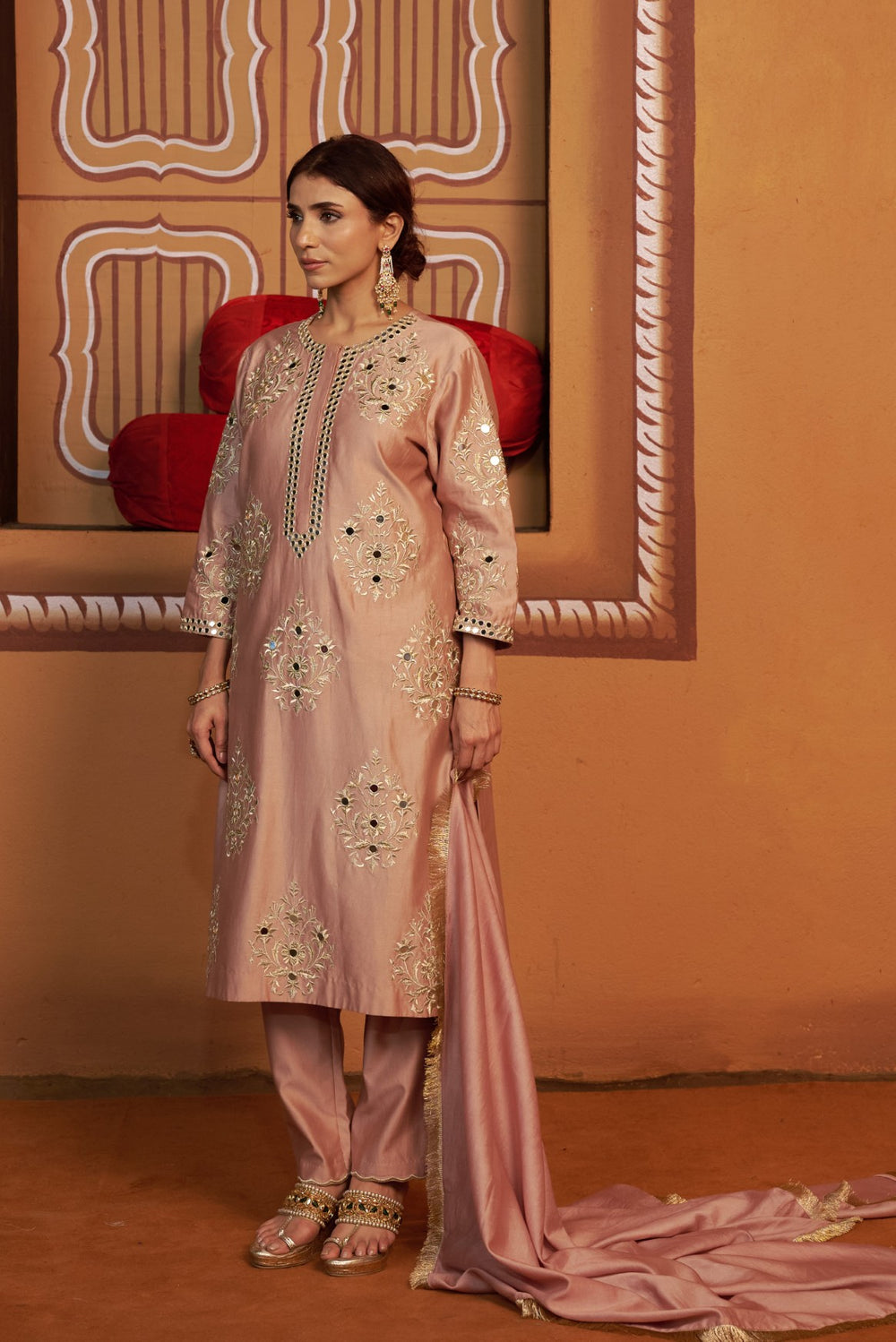Onion pink jari buttis with mirror work kurta set image 6