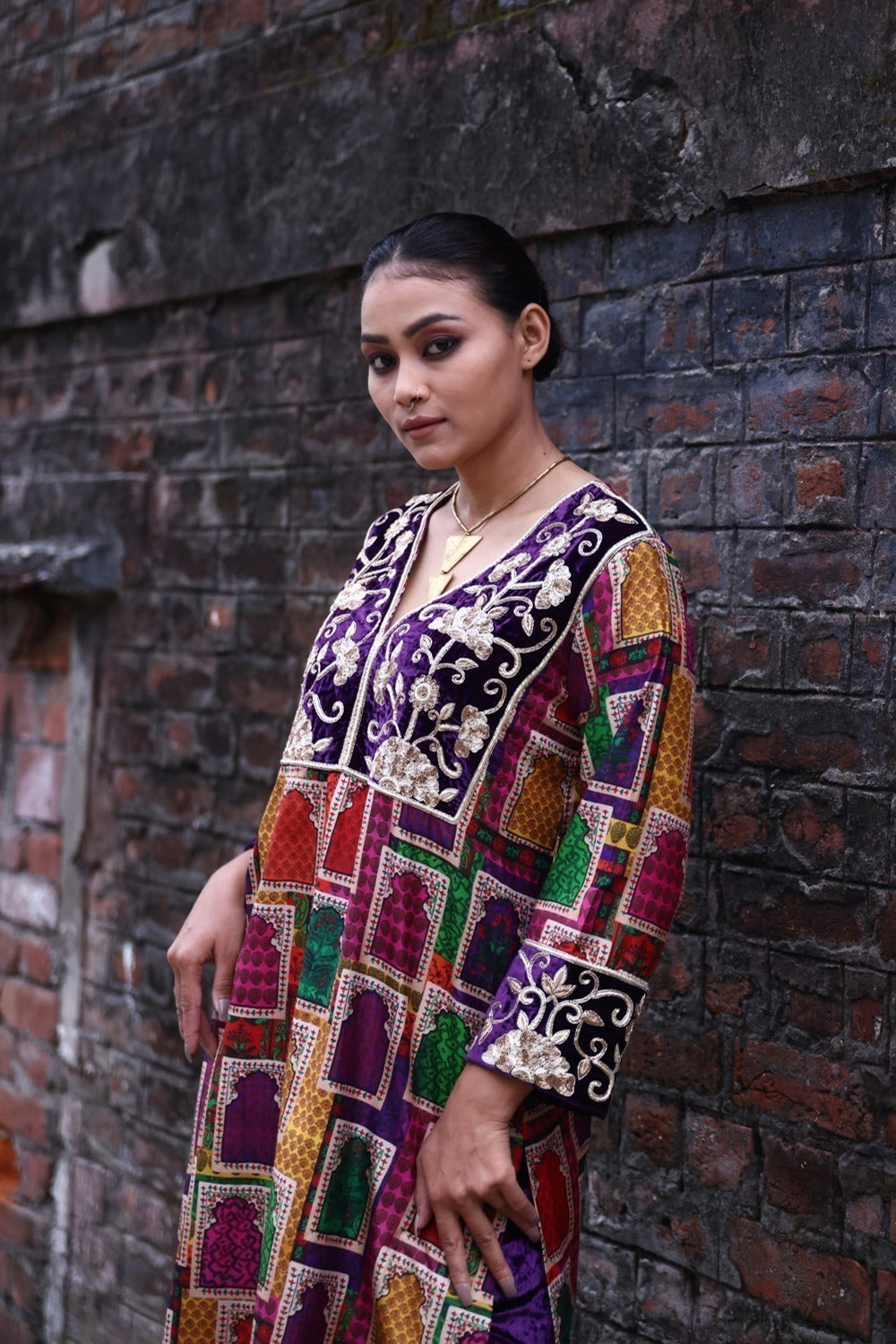 Hand-Embroidered Jharoka Print Kurta Set image 3