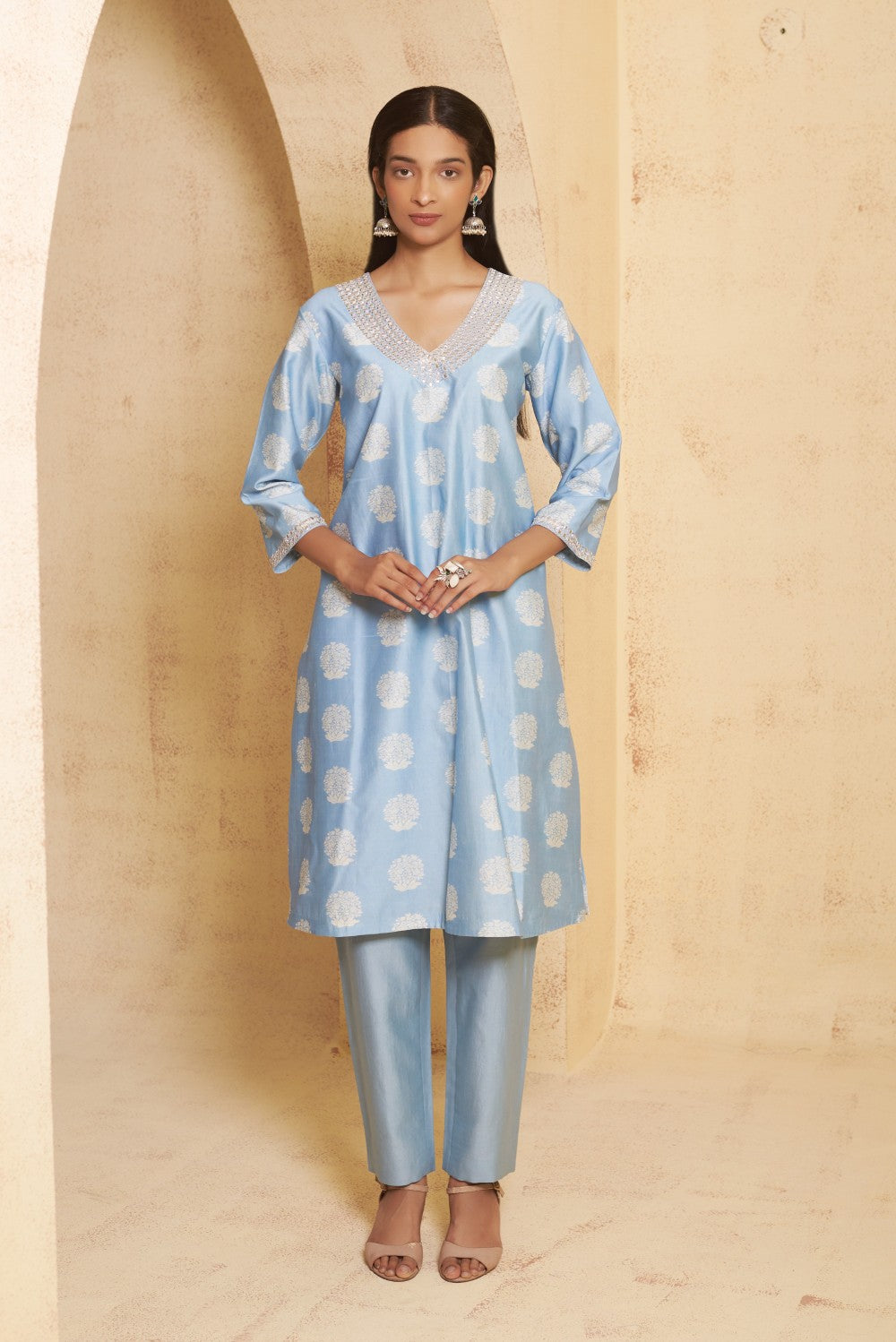 Hand Embroidered Marori work Kurta with pant image 4