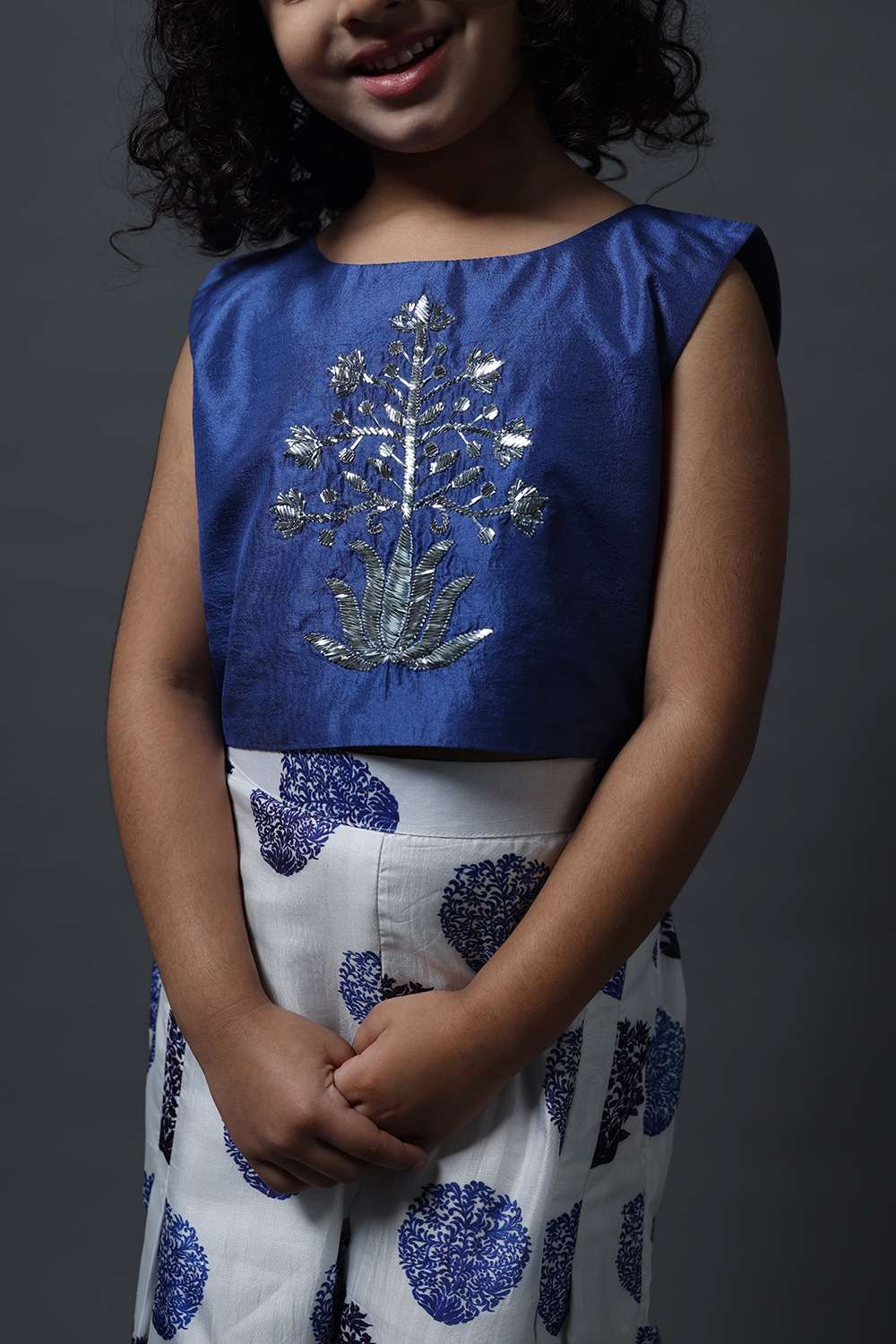 Neeli buti Hand Embroidered twinning set for Father + Daughter image 13