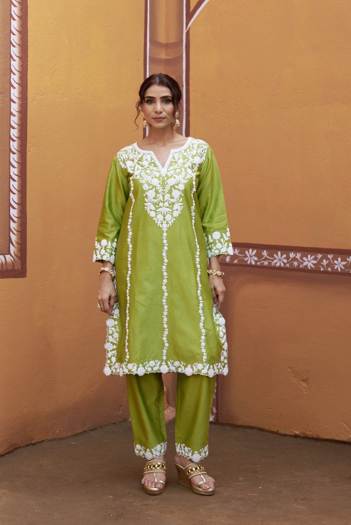 Hand embroidery dori cut work kurta set image 5