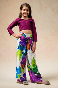 Crop Top With Pants image 4