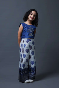 Neeli buti Hand Embroidered twinning set for  Father + Daughter + Son image 7