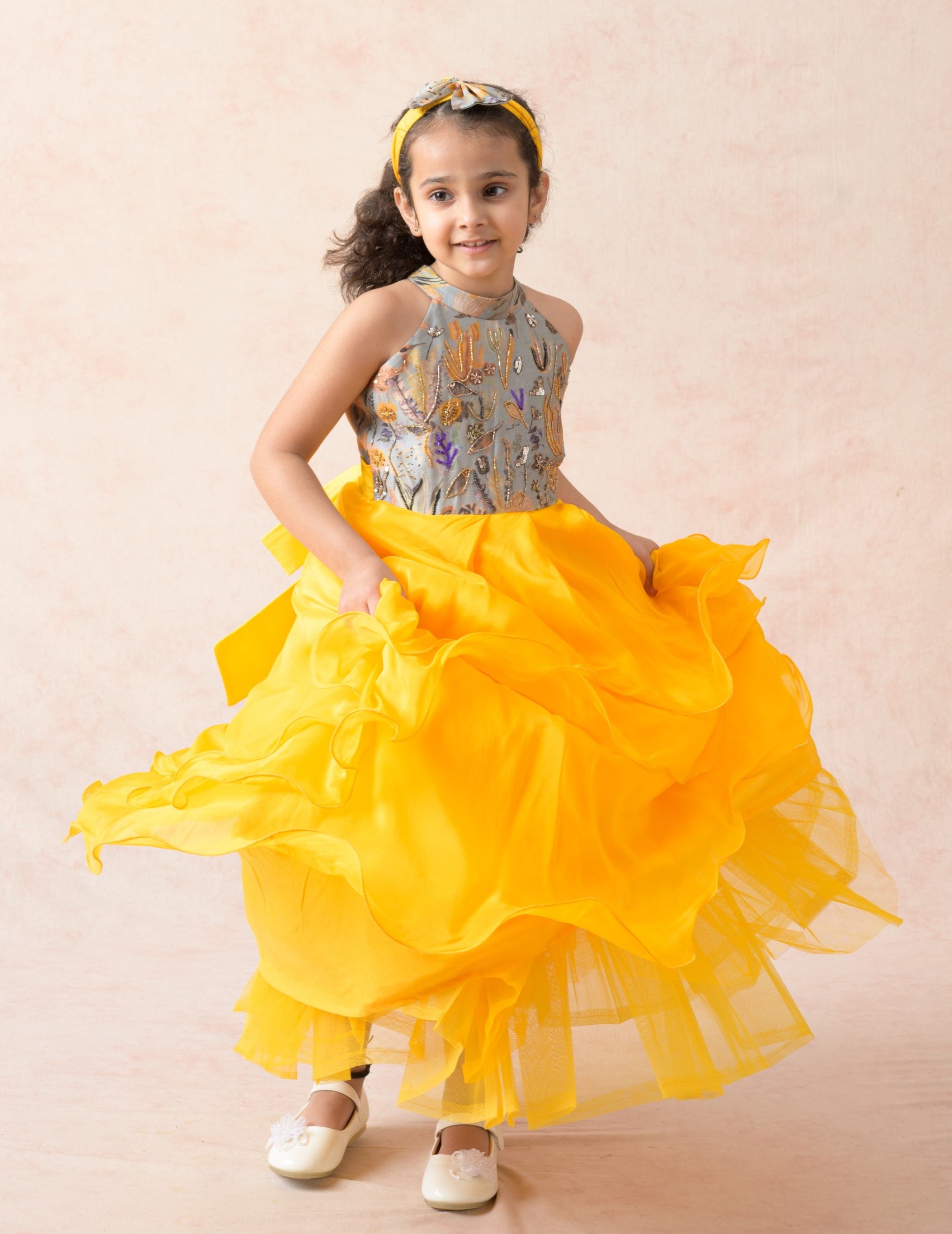 Embroidered silk gown image 3