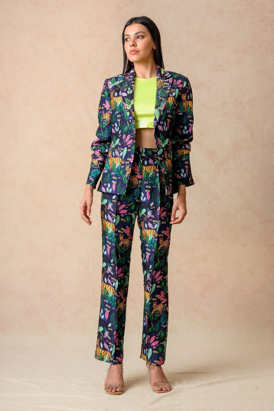 Coat With Crop Top And Pants image 0