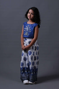 Neeli buti Hand Embroidered twinning set for  Father + Daughter + Son image 9