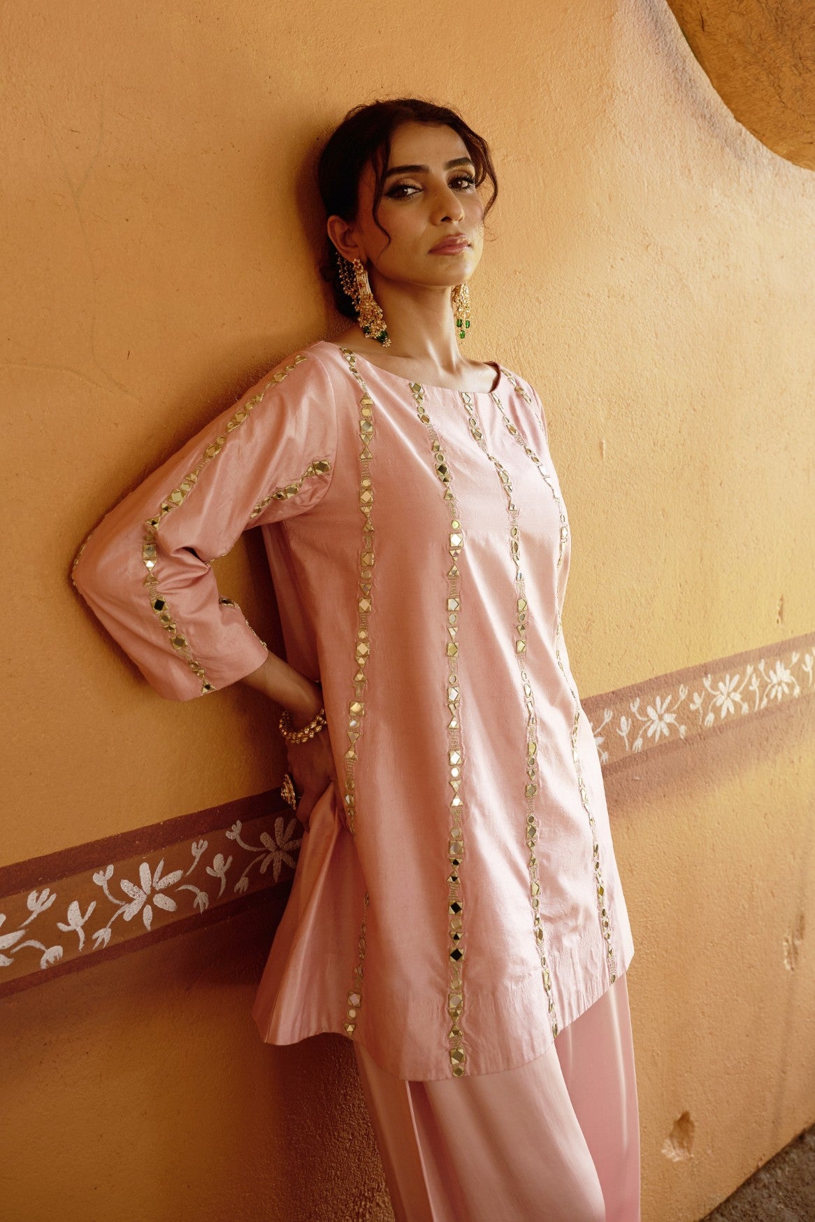 Pink short Logo kurta with broad pleated pants image 10