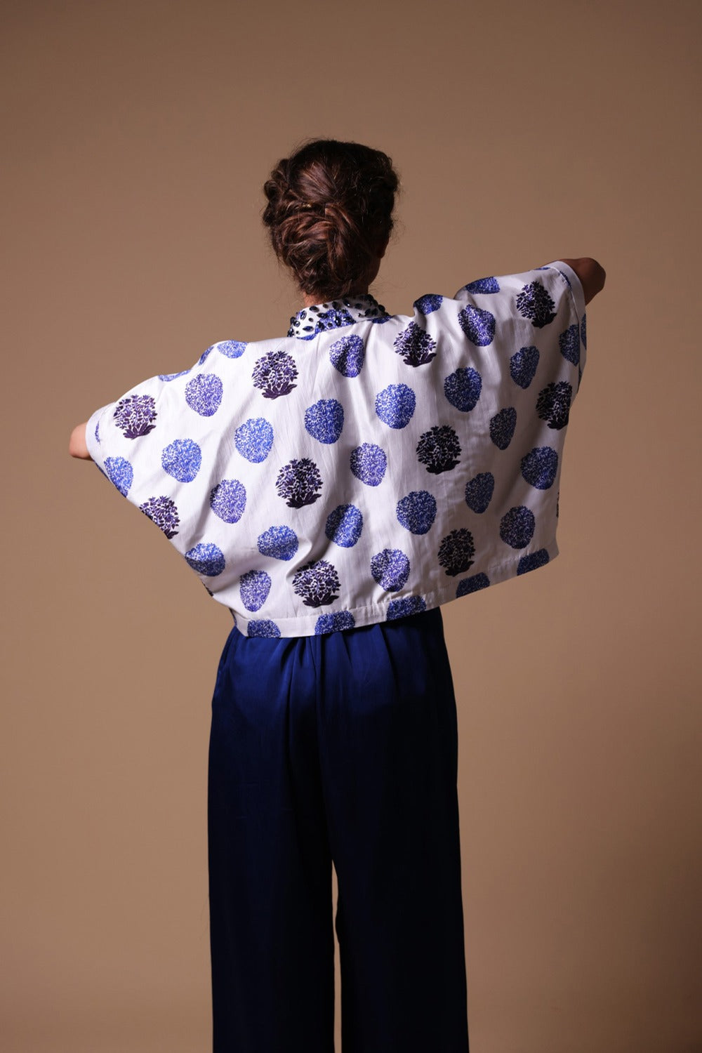 Boxy Half Shirt With Pleated Pants image 2