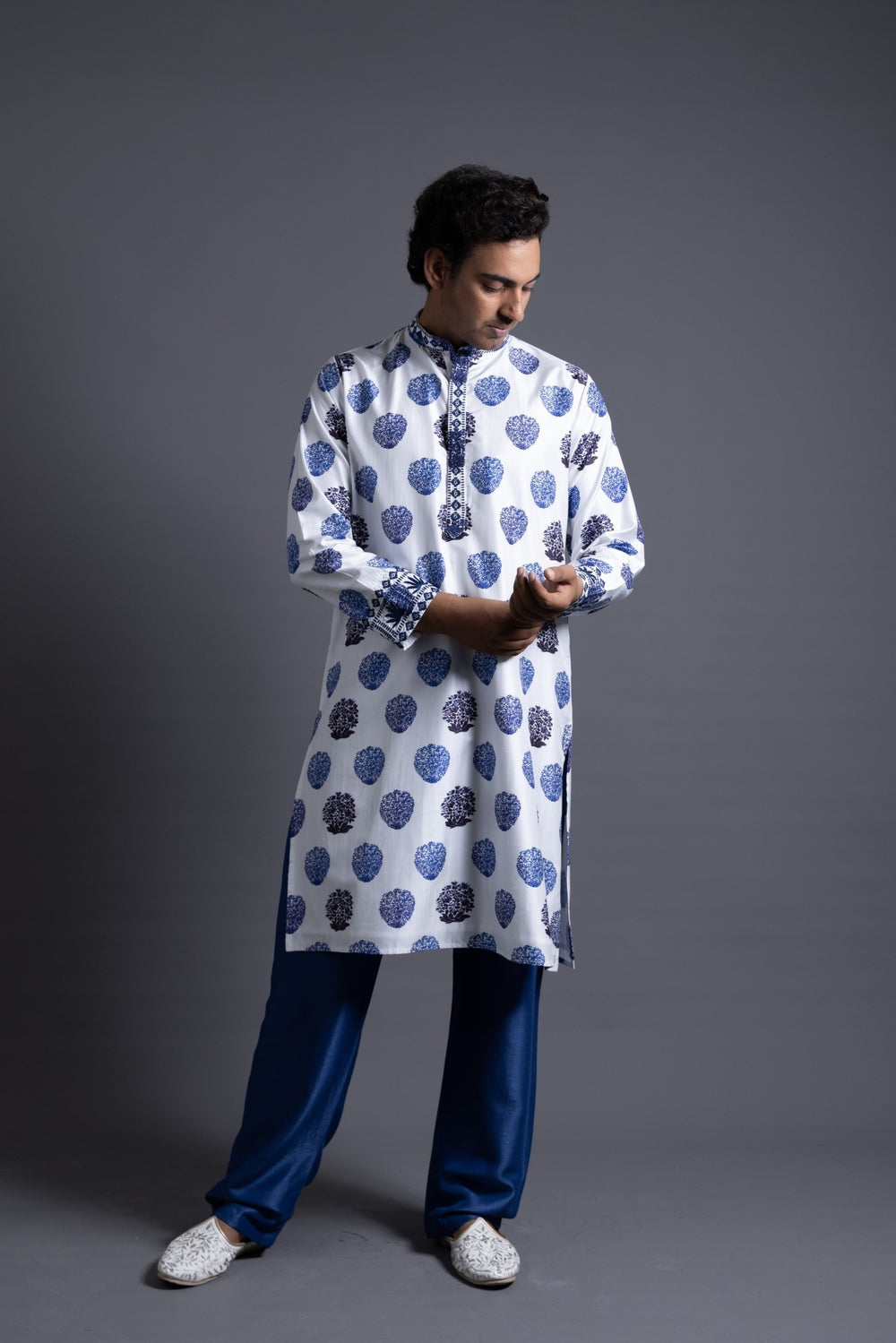 Hand Embroidered Buuti Print Kurta With Pyjama image 1