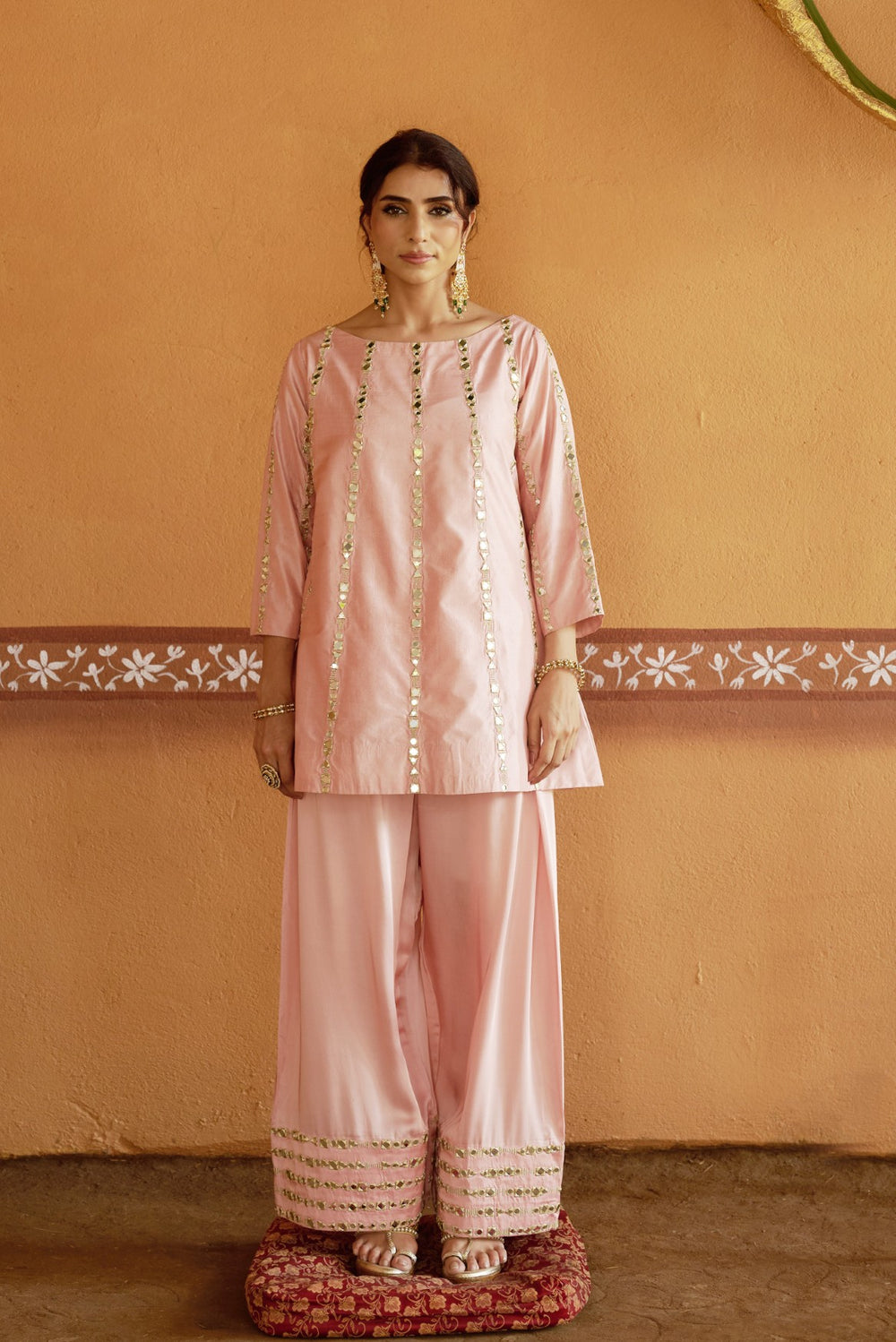 Pink short Logo kurta with broad pleated pants image 11