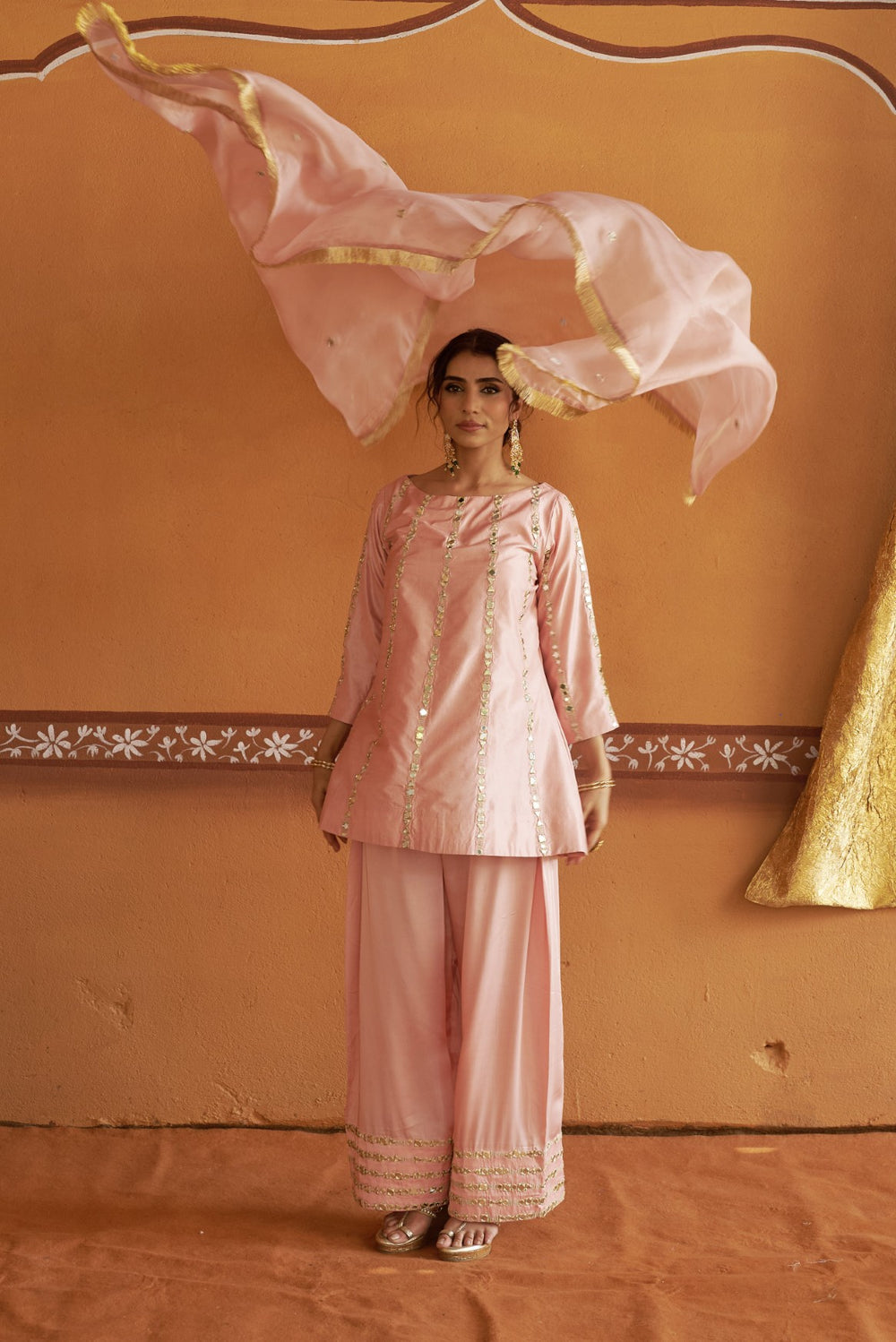 Pink short Logo kurta with broad pleated pants image 6