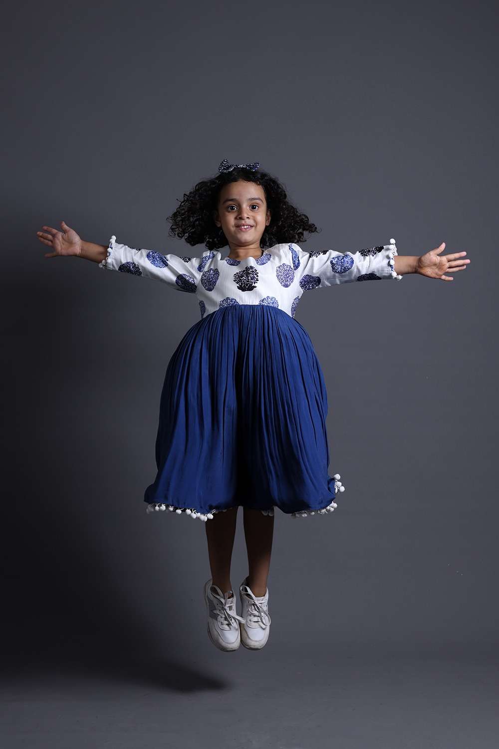 Neeli Buti Print twinning set for Mom + Daughter image 10