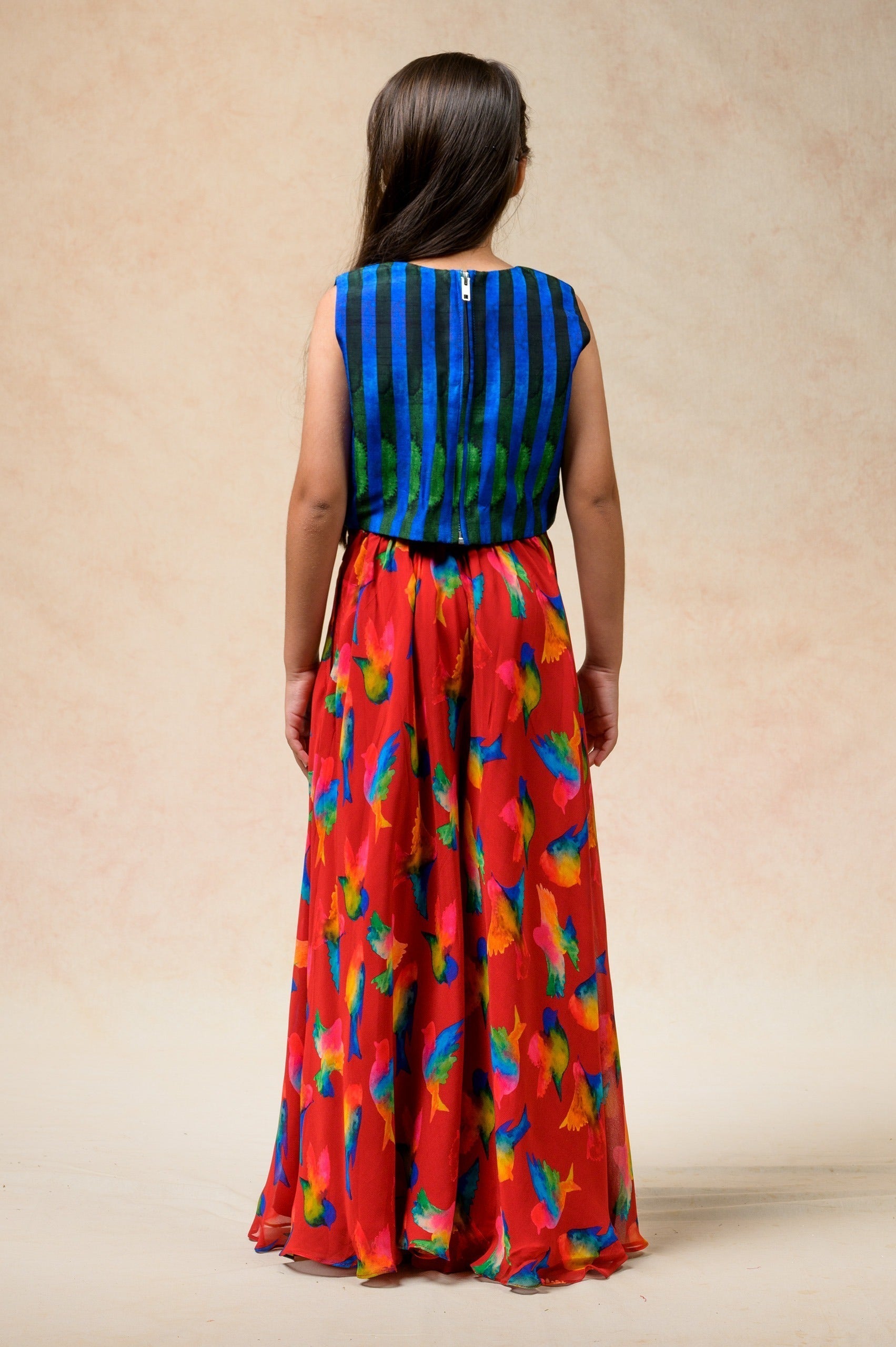 Birds print hand embroidered twinning set for Mom + Daughter image 8