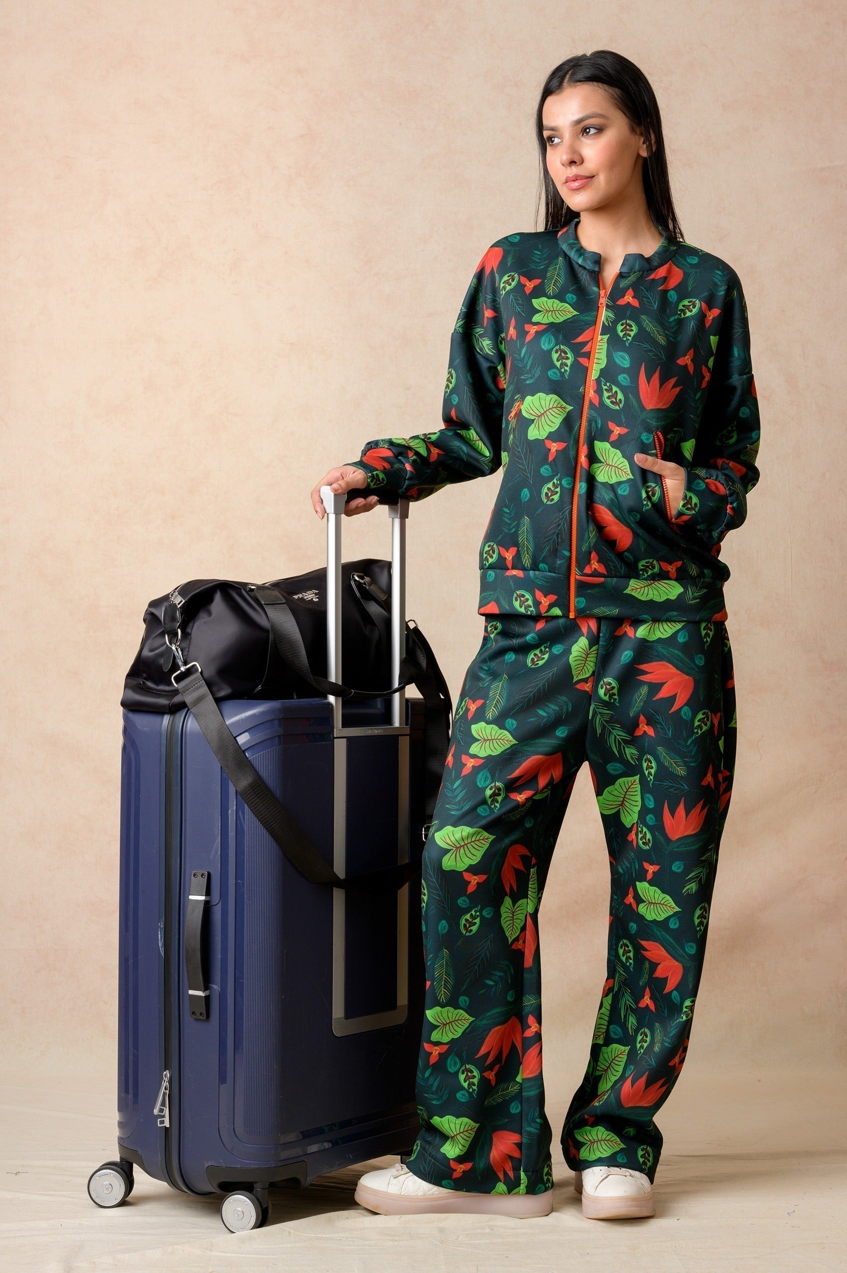 Flaming Lily printed Jogger image 2