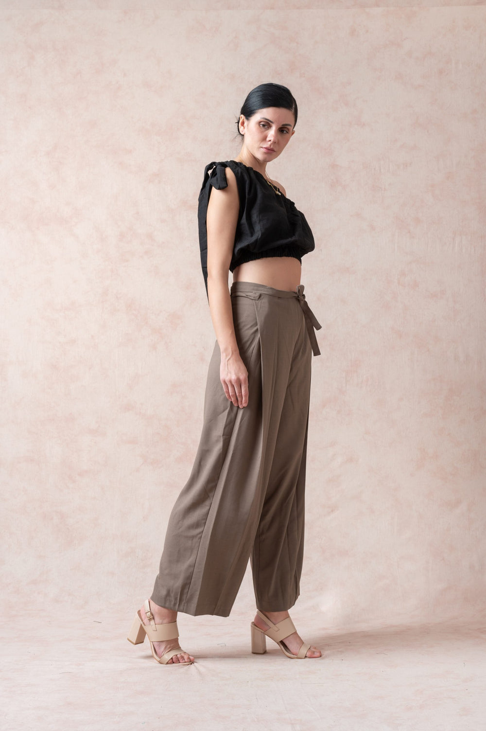 Black Pearl One-Shoulder Crop Top image 5