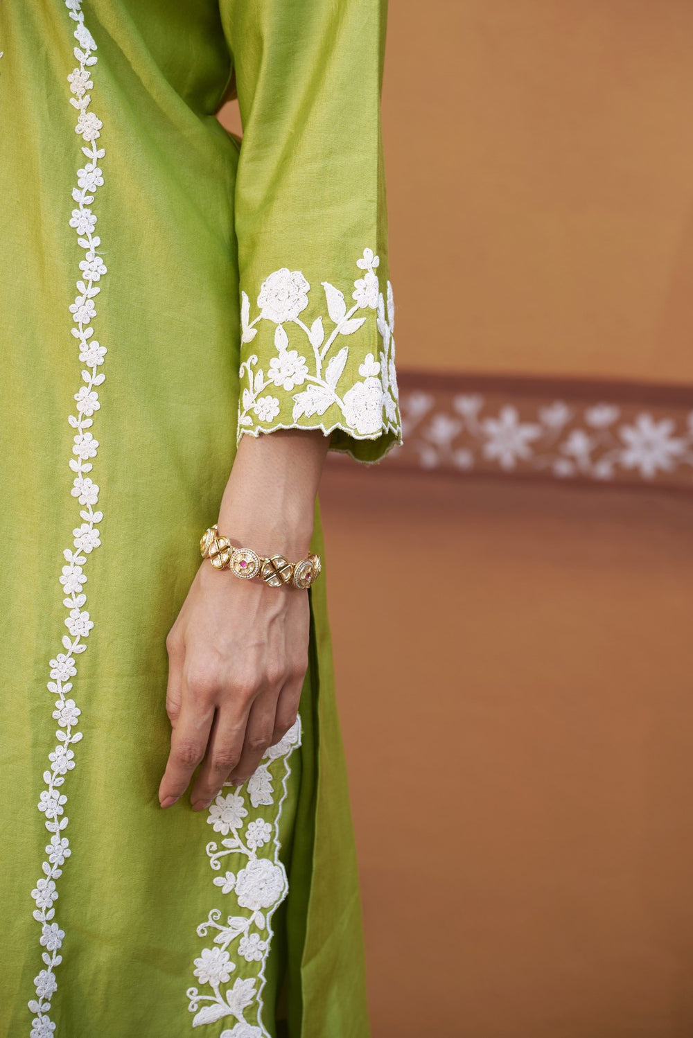 Hand embroidery dori cut work kurta set image 3