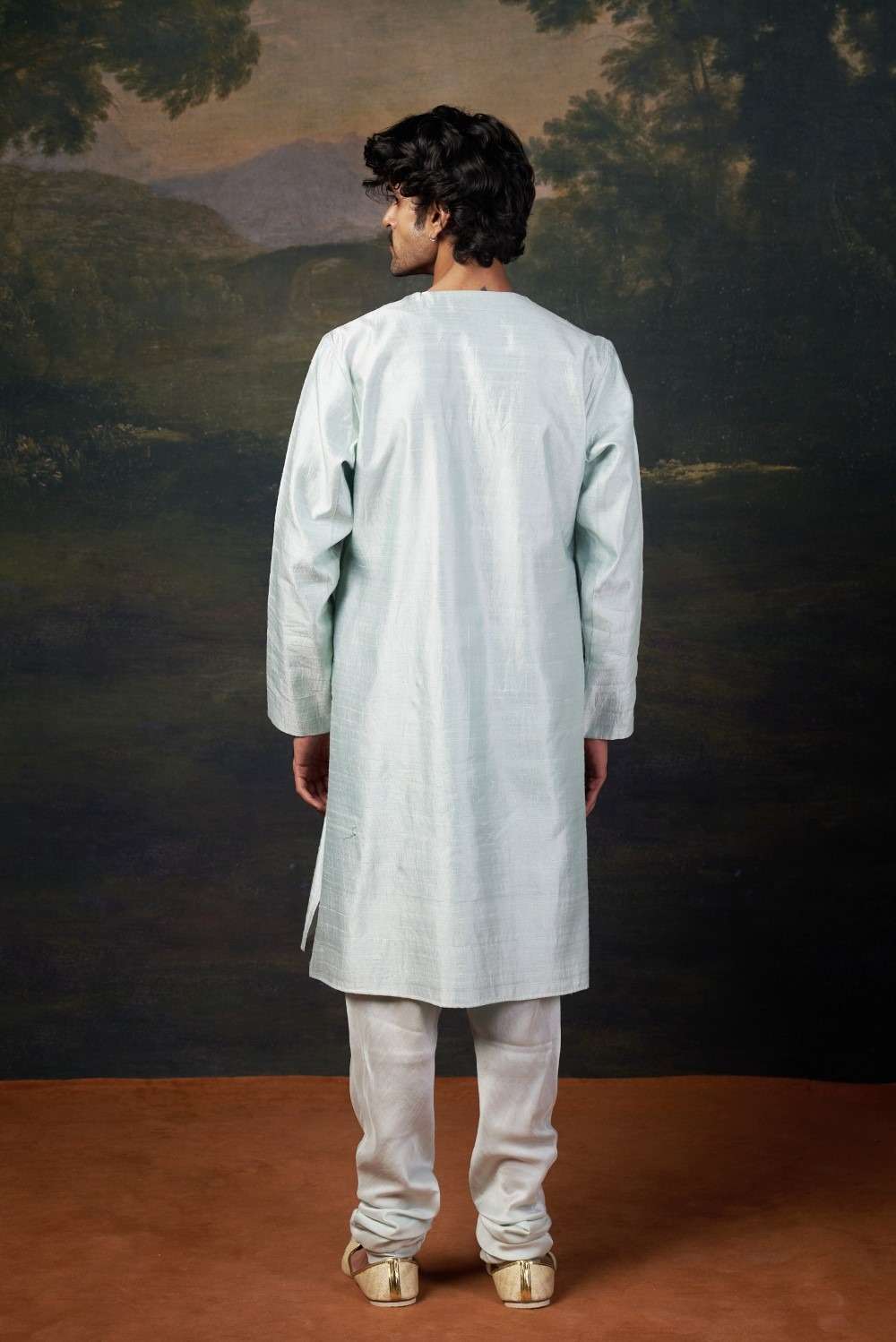 Embellished Mirror Work Kurta Set image 4