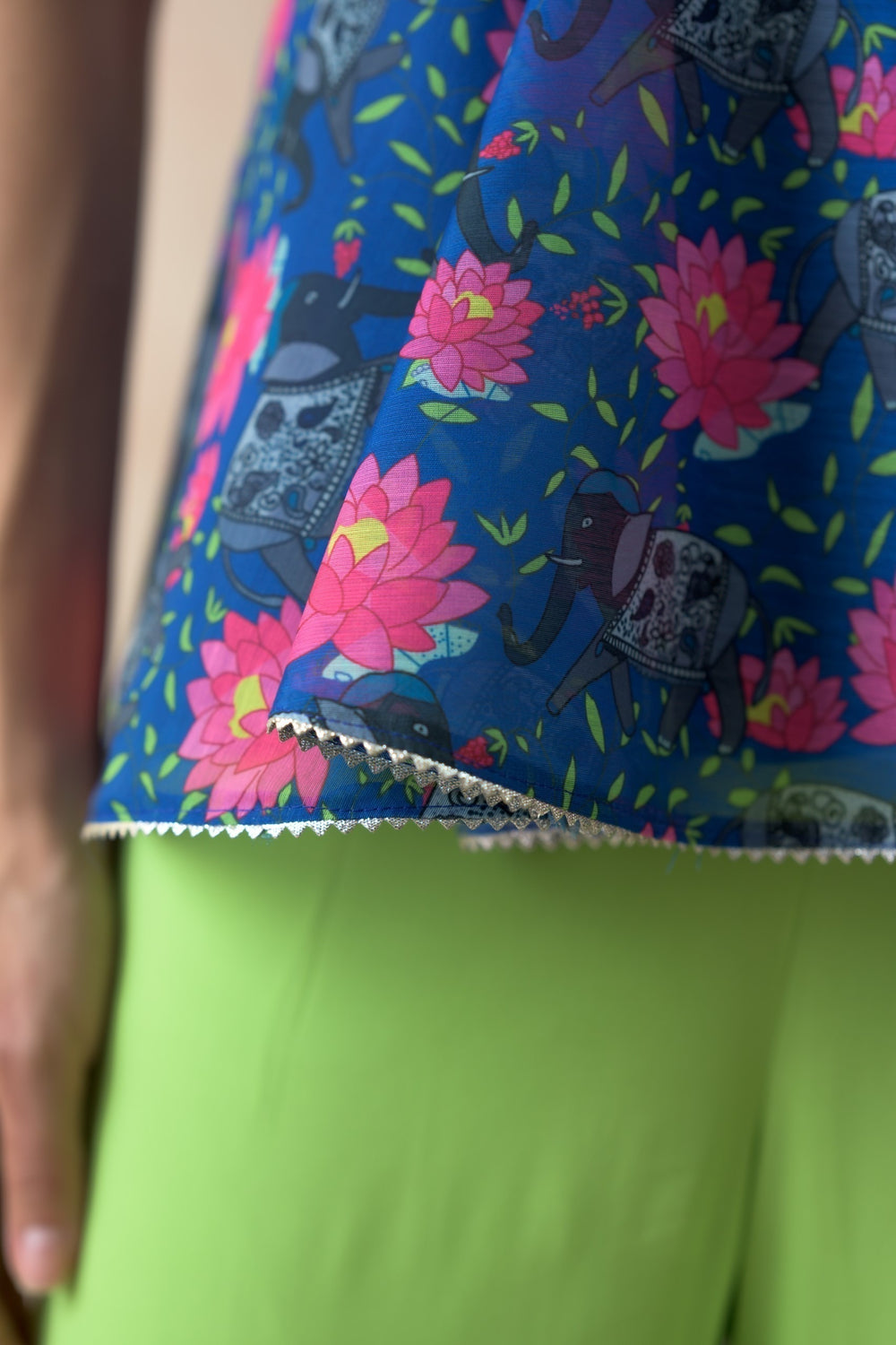 Peblum kurti with gharara, dupatta image 9