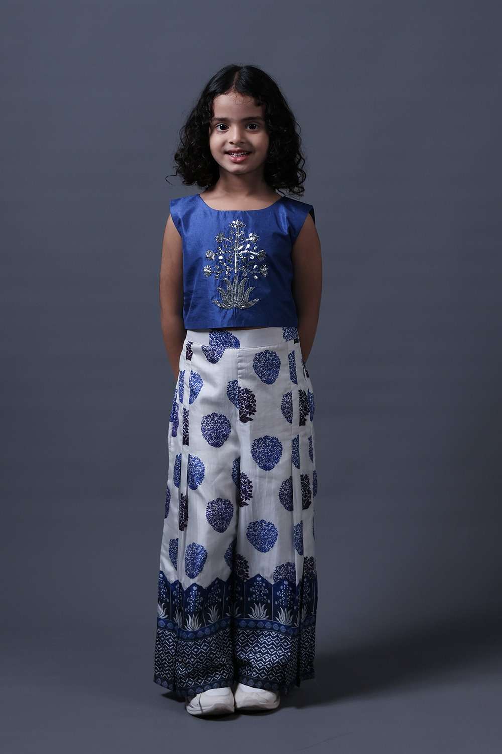 Neeli buti Hand Embroidered twinning set for Father + Daughter image 6