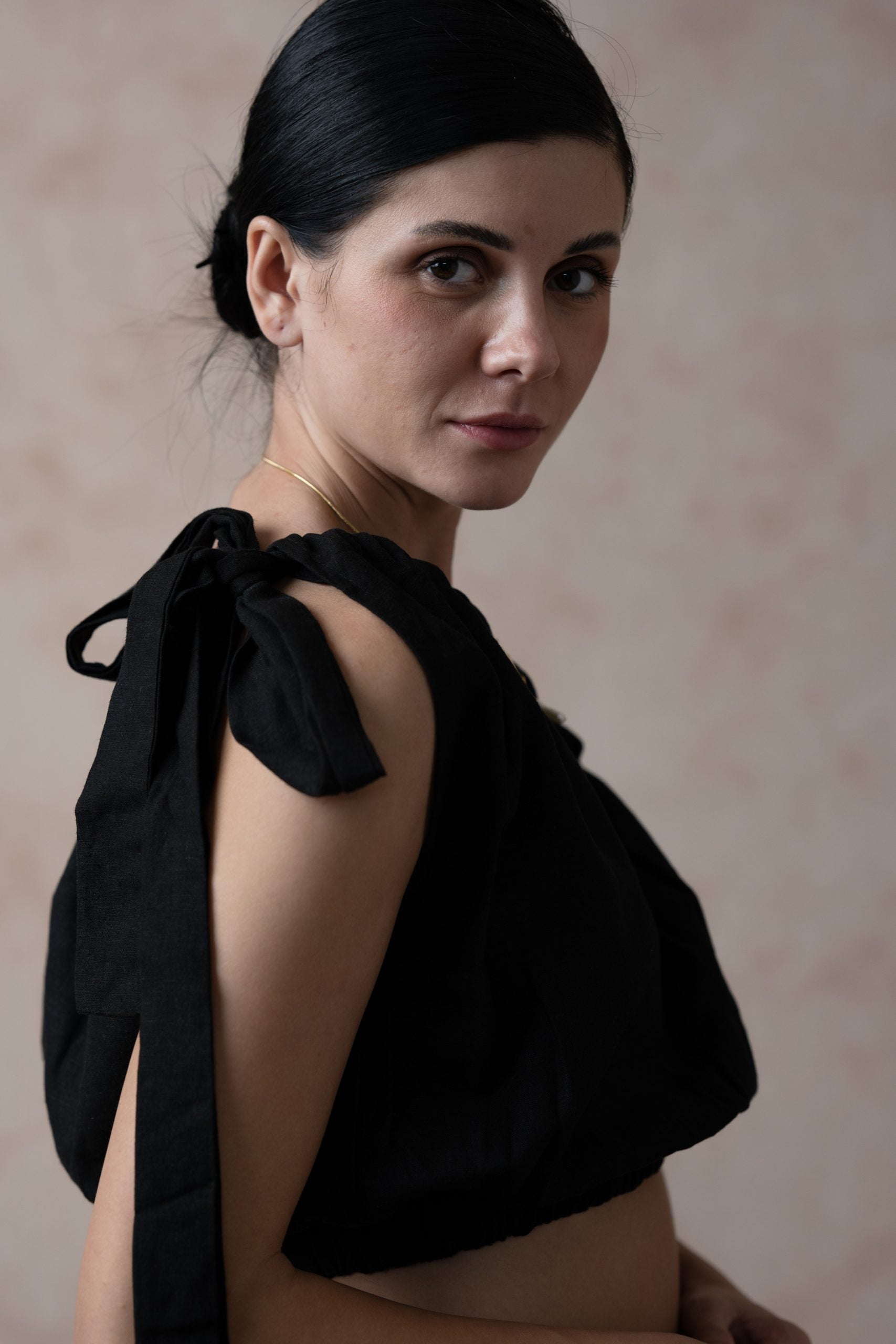 Black Pearl One-Shoulder Crop Top image 2