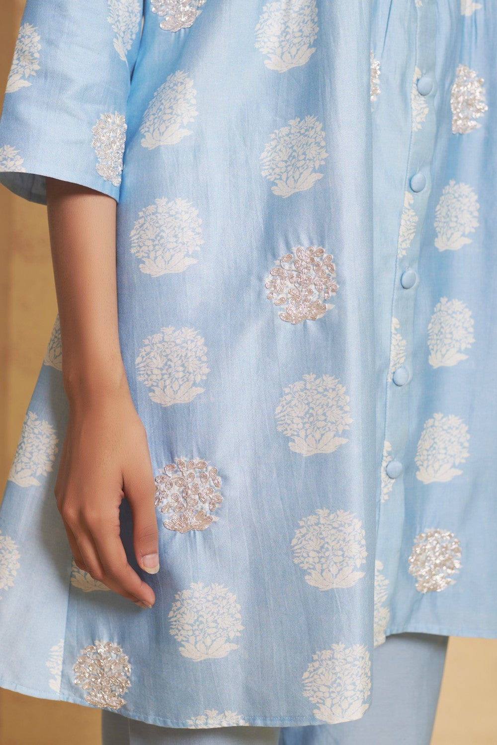 Hand Embroidered Pintuck kurti with pant image 6