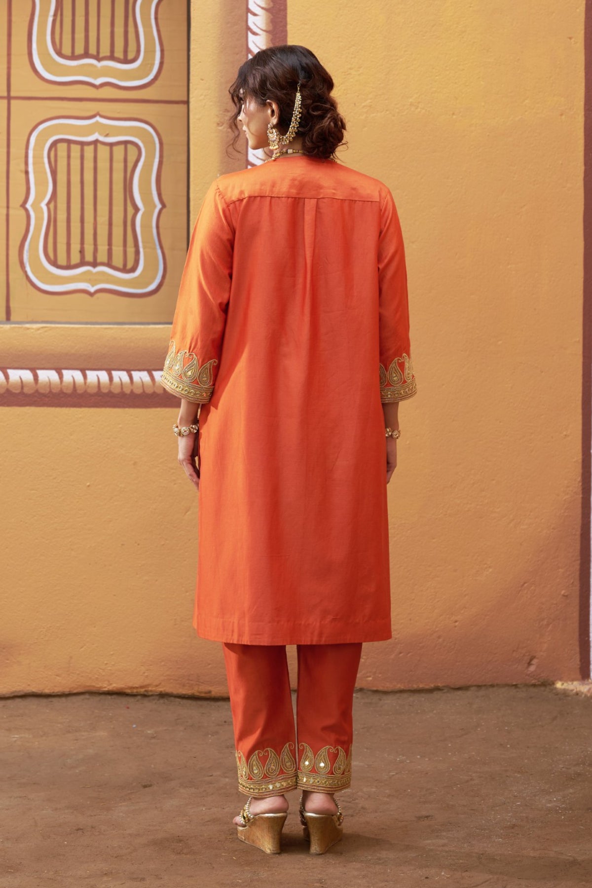 Hand embroidred katdana work kurta set with dupatta