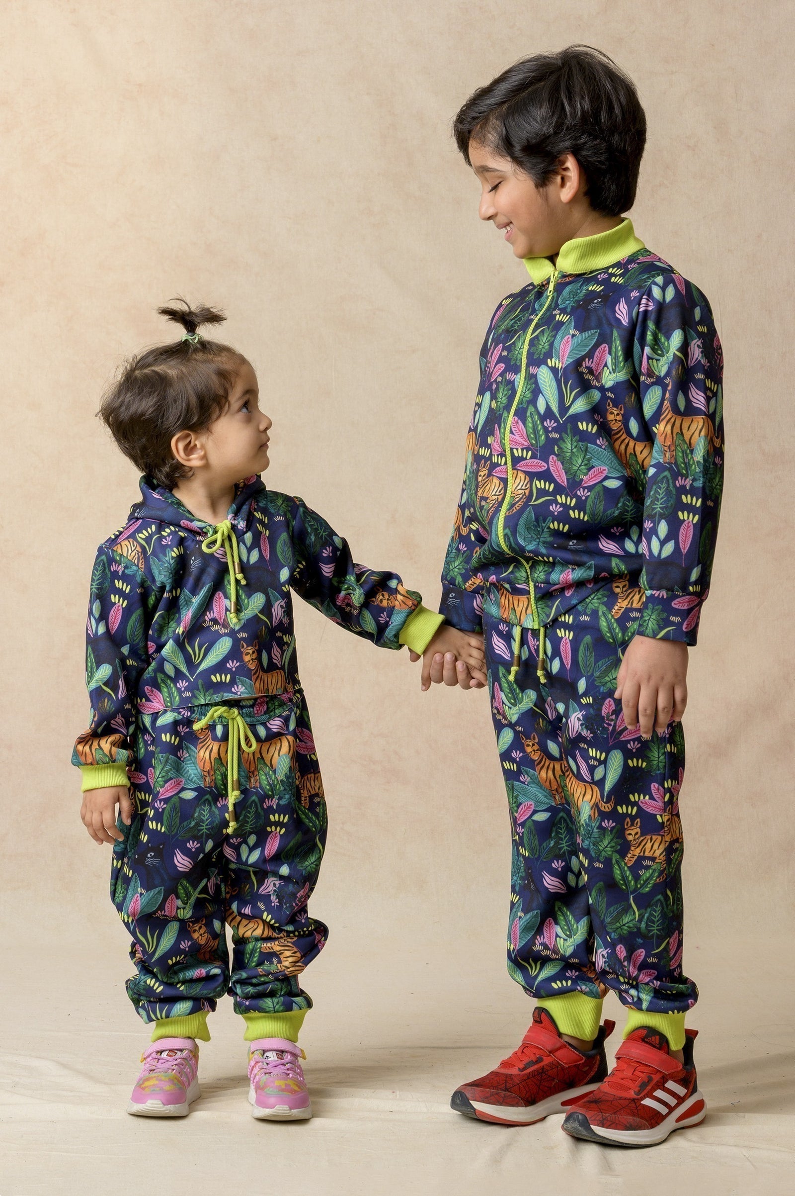 Jacket With Jogger twinning set for Mom + Daughter + Son
