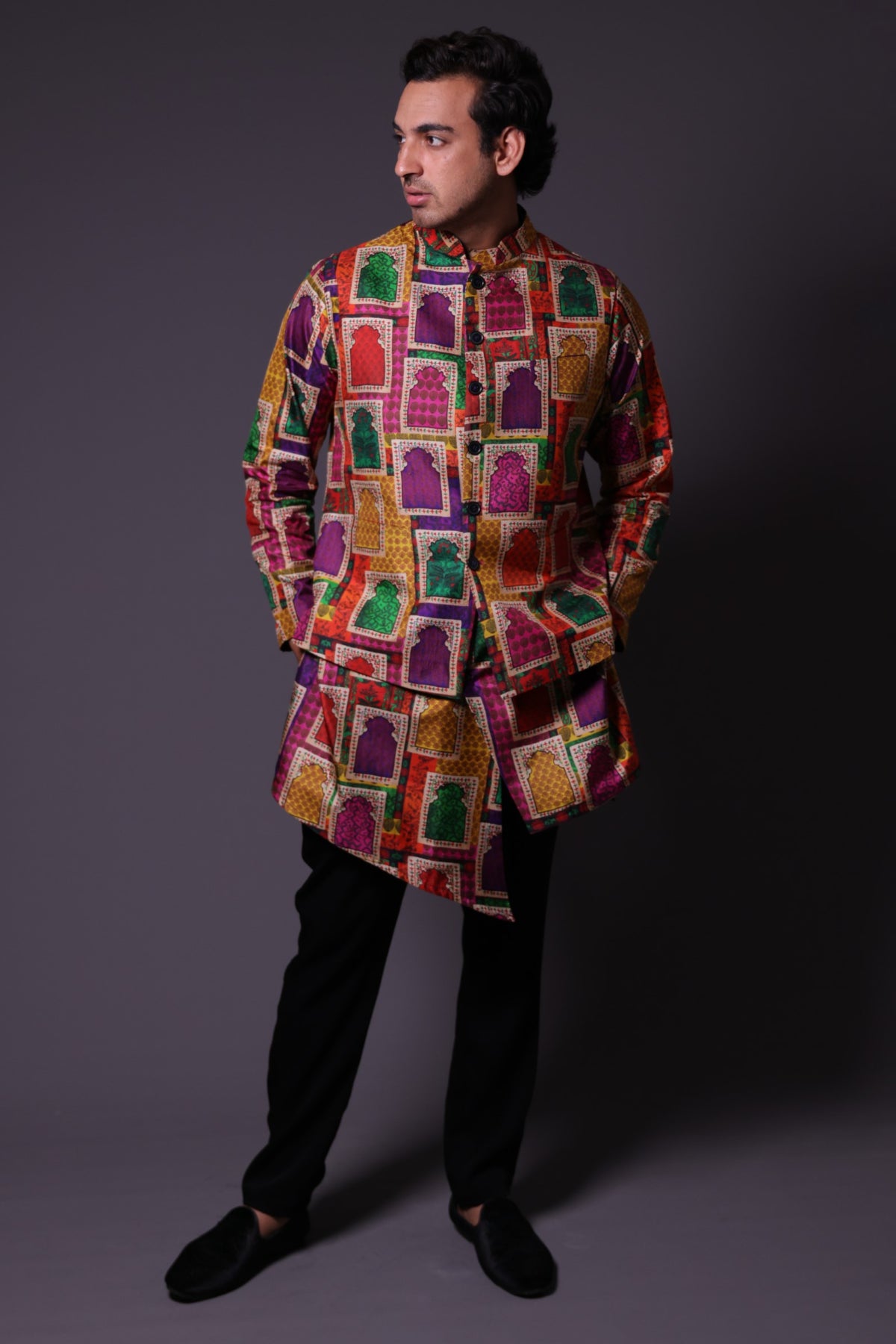 Stylish Jharoka Print Asymmetrical Kurta With Pants