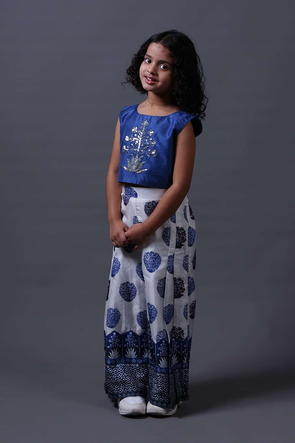 Neeli buti Hand Embroidered twinning set for Mom + Daughter image 7