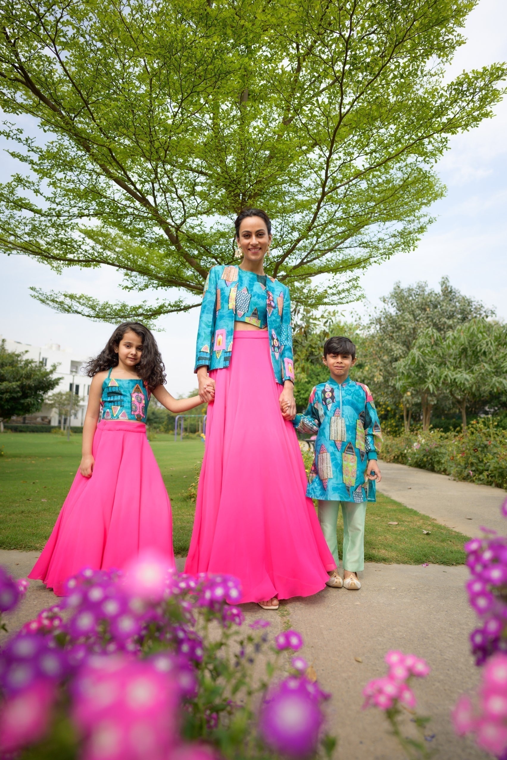 Arya silk lehenga image 9