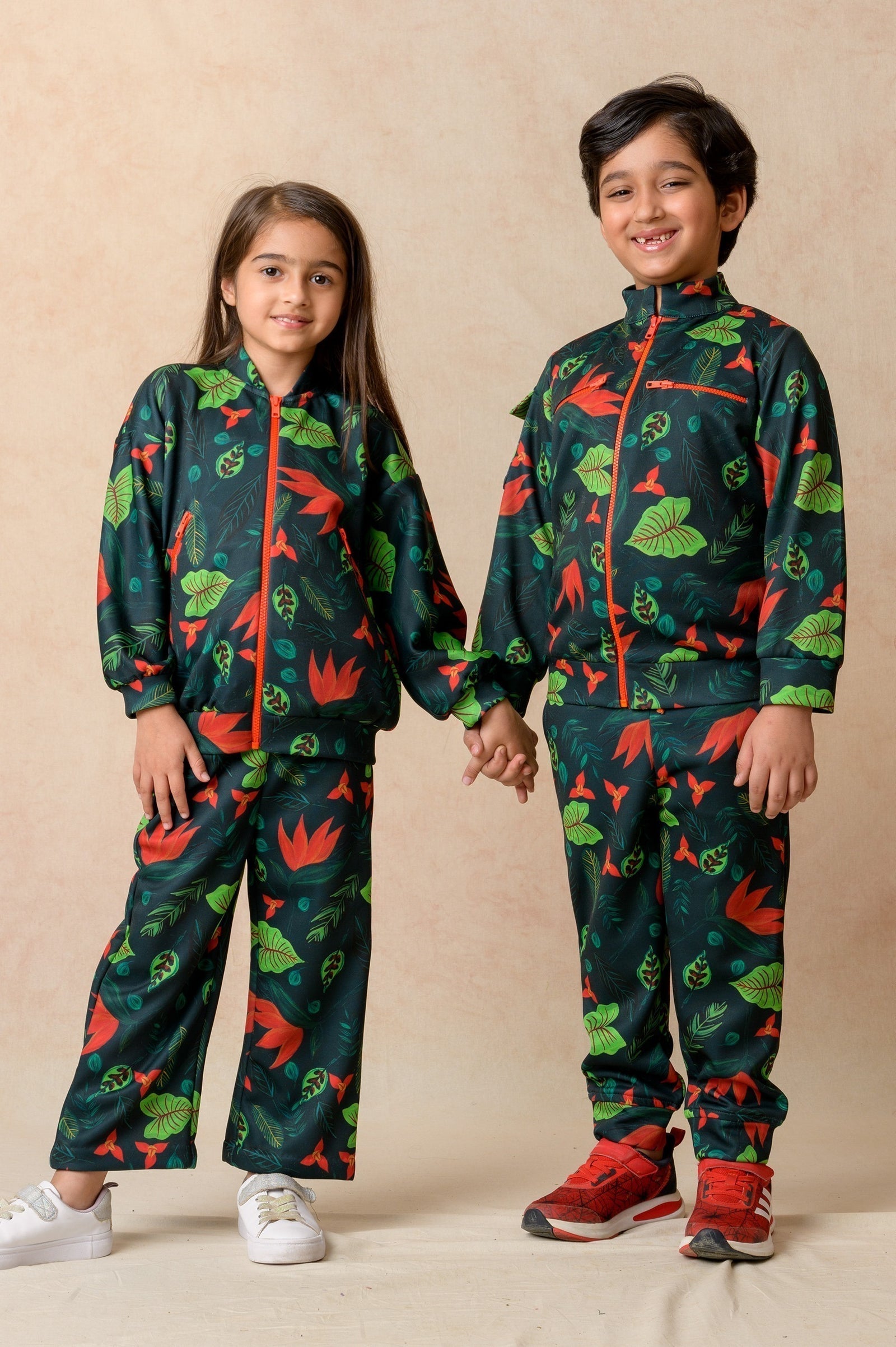 Flaming Lily Jogger image 3