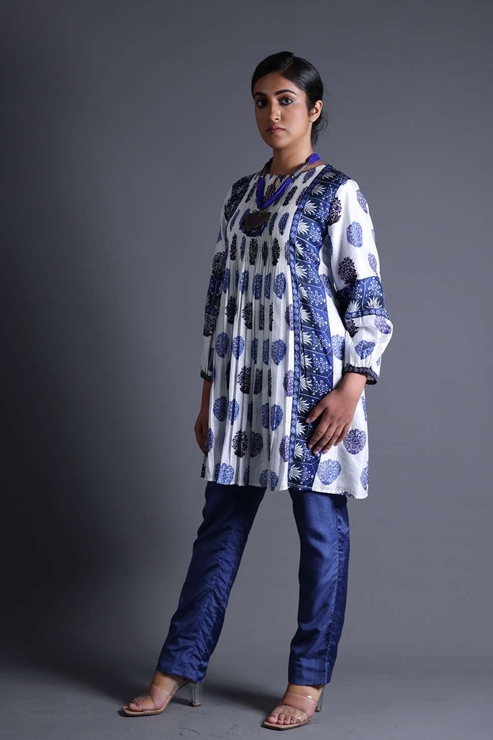 Neeli Buti Print twinning set for Mom + Daughter image 4