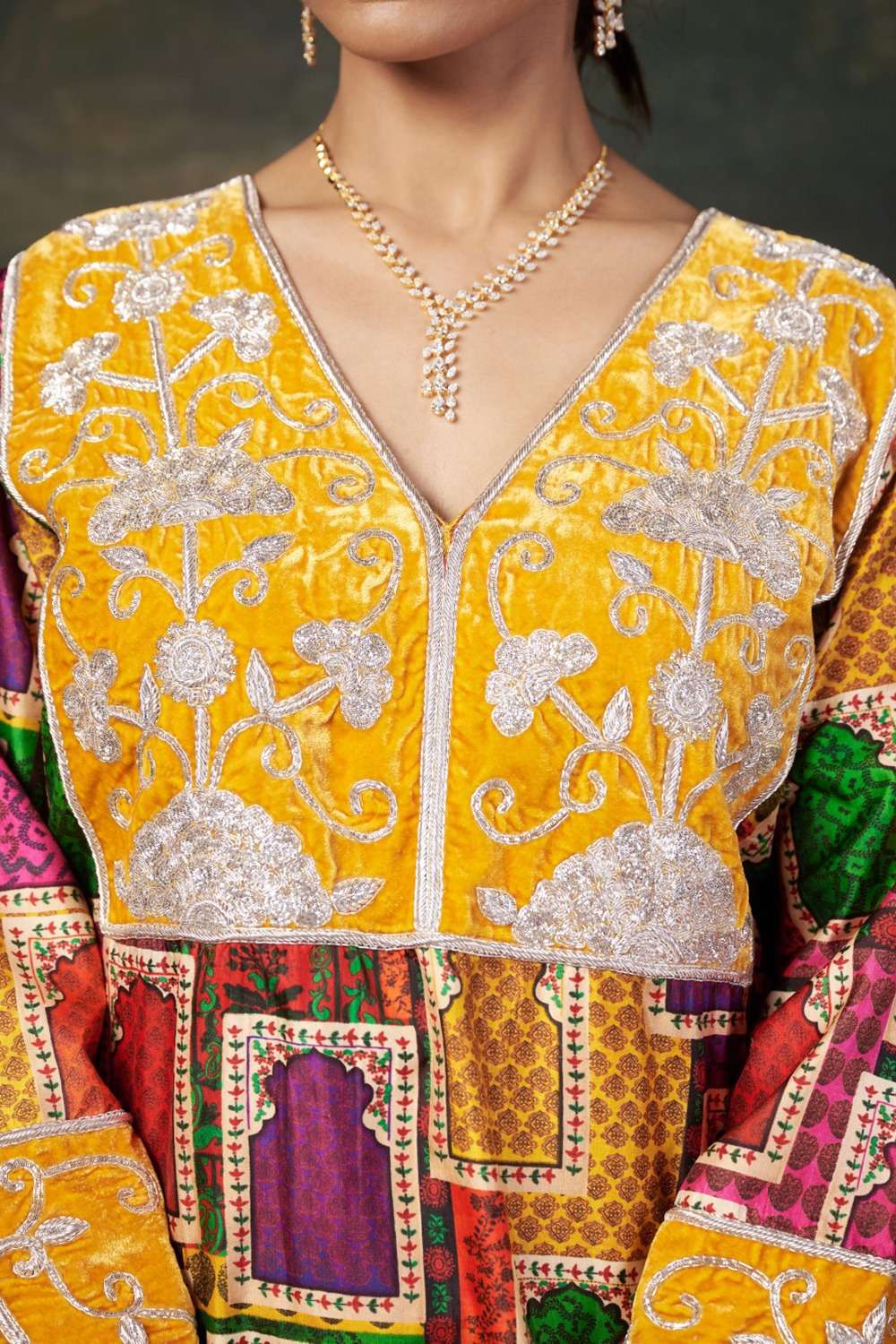 Hand-Embroidered Jharoka Print Yellow Kurta Set image 3