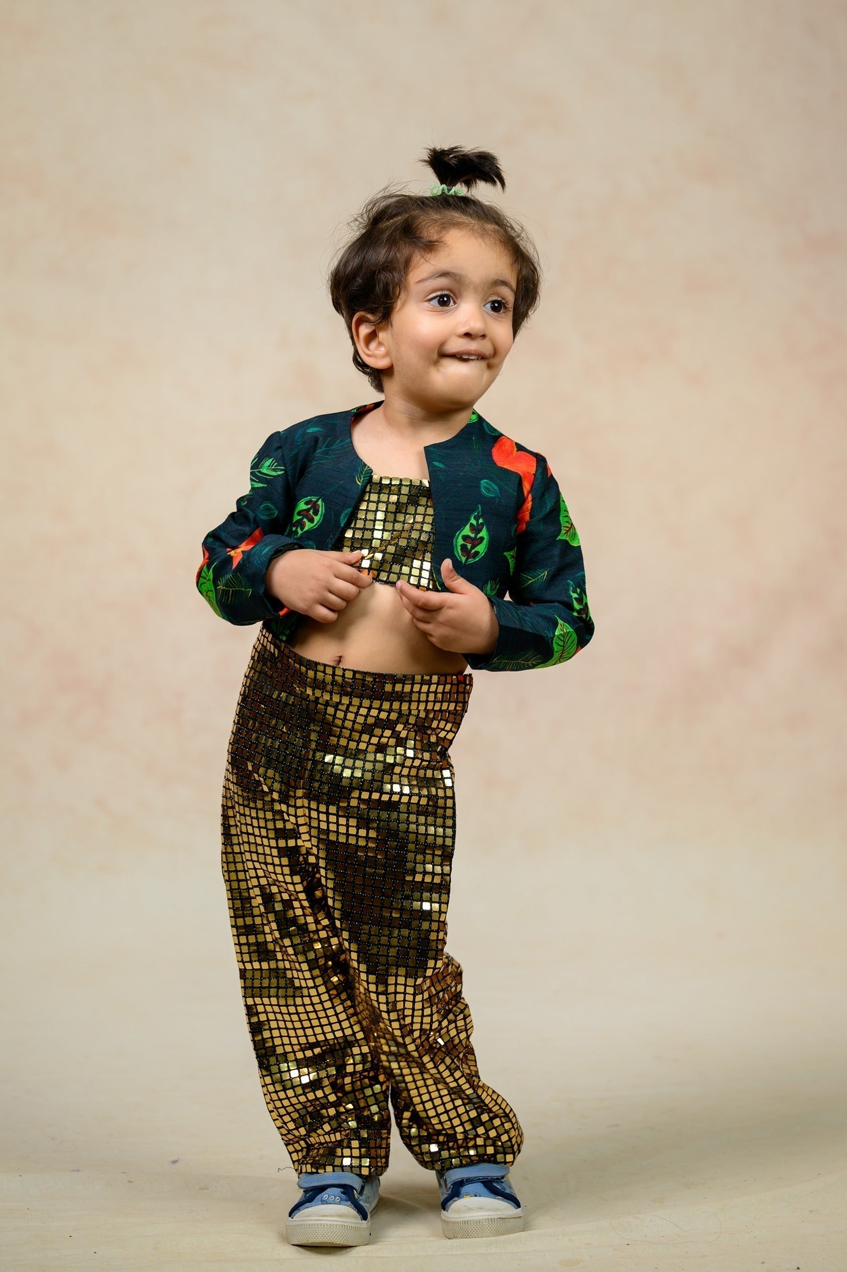 Antique gold metallic twinning set for Mom + Daughter image 25