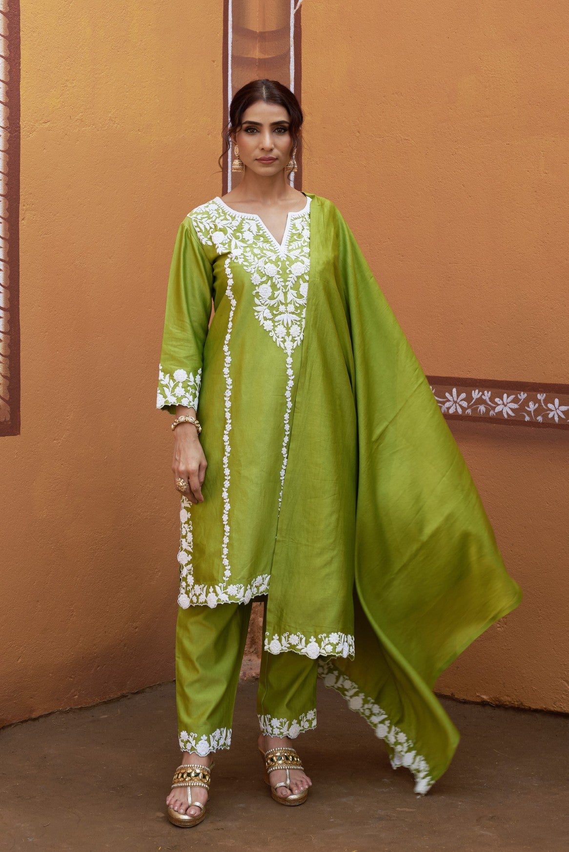 Hand embroidery dori cut work kurta set image 6