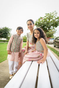 Embroidered blouse with organza lehenga, dupatta image 17