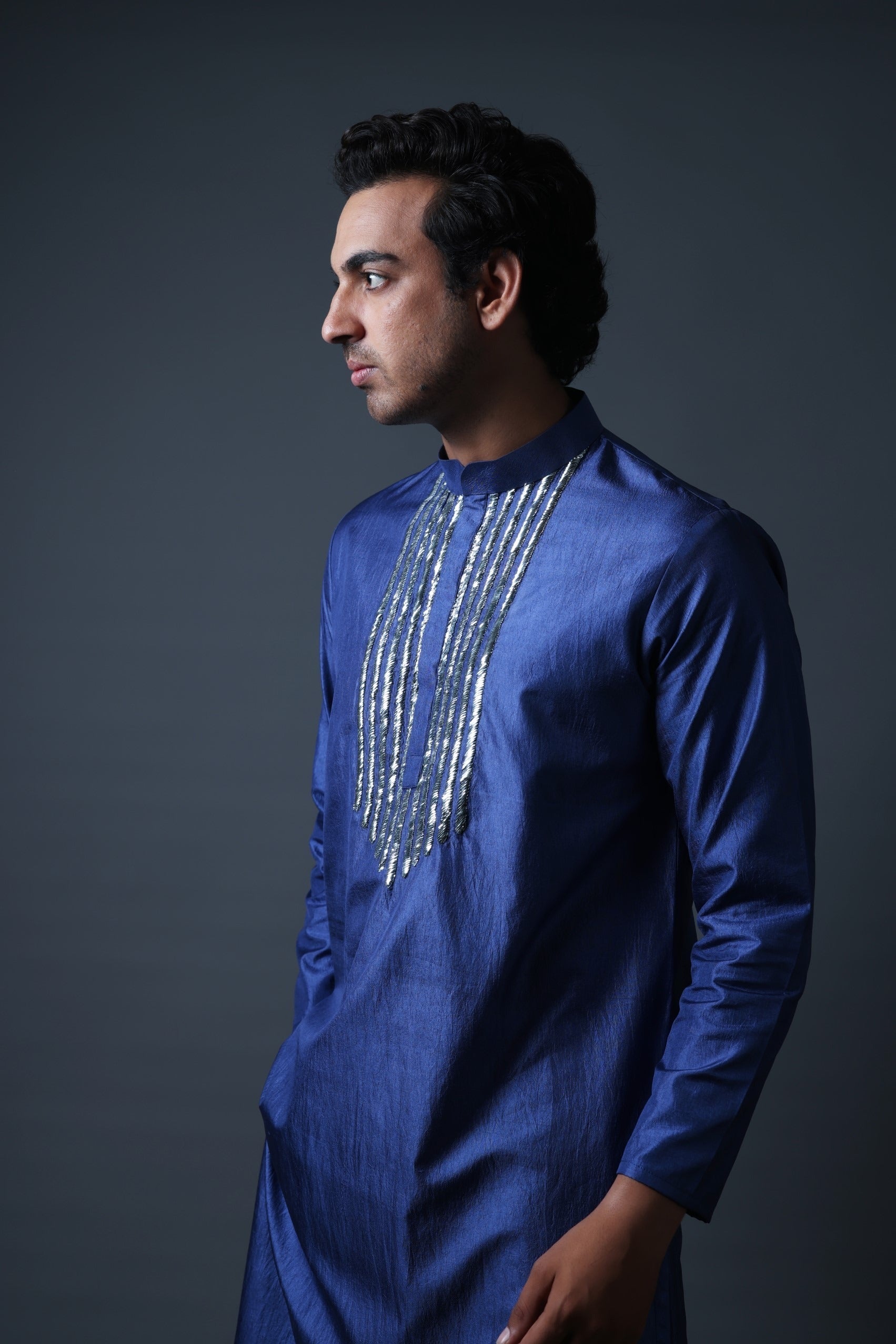 Frost grey gold fully hand embroidered mirror kurta set image 4